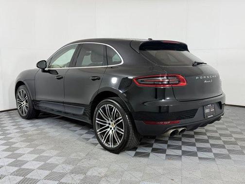 2016 Porsche Macan S