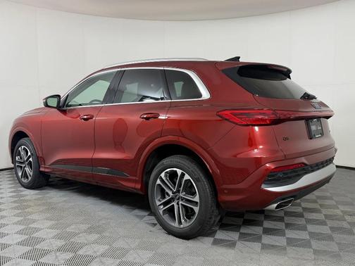 2025 Audi Q5 Premium Plus TFSI quattro S tronic