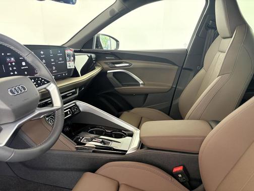 2025 Audi Q5 Premium Plus TFSI quattro S tronic