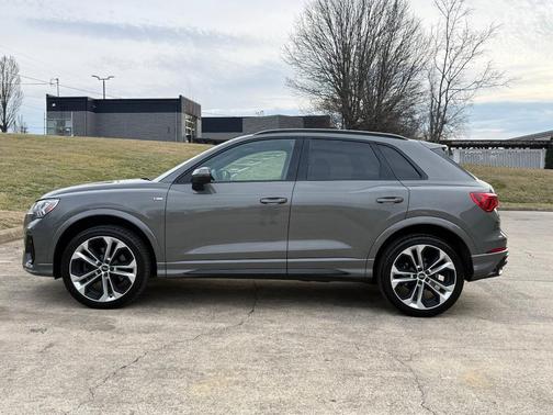 2022 Audi Q3 45 S line Premium Plus