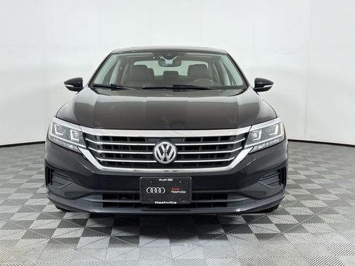 Deep Black Pearl 2022 Volkswagen Passat 2.0T SE