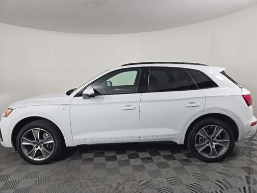 2025 Audi Q5 45 S line Premium