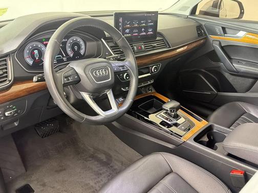 Florett Silver Metallic 2023 Audi Q5 45 S line Premium Plus