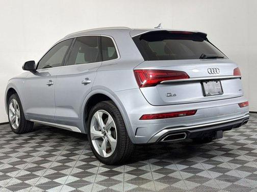 Florett Silver Metallic 2023 Audi Q5 45 S line Premium Plus
