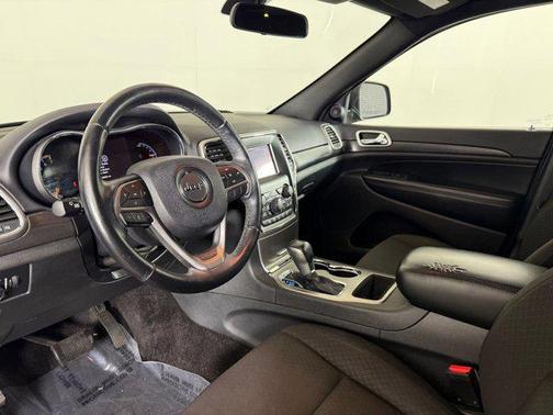 2018 Jeep Grand Cherokee Laredo E