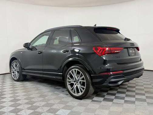 2025 Audi Q3 45 S line Premium Plus