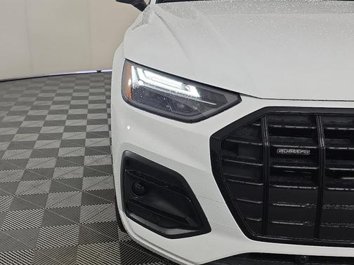 2025 Audi Q5 40 Premium