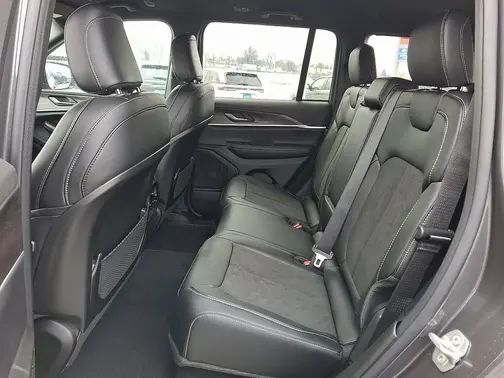 Baltic Gray Metallic Clear-Coat Exterior Paint 2026 Jeep Grand Cherokee Altitude