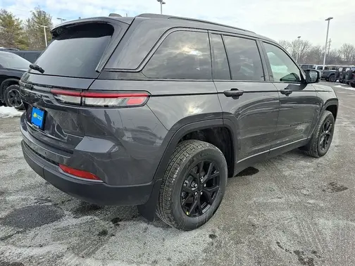 Baltic Gray Metallic Clear-Coat Exterior Paint 2026 Jeep Grand Cherokee Altitude