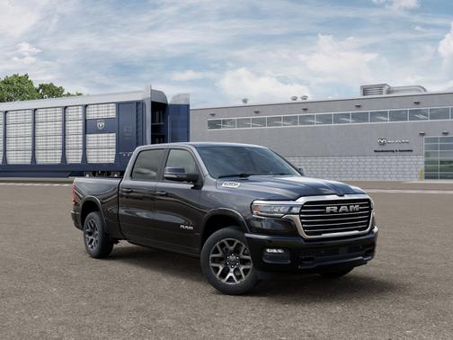 Diamond Black Crystal Pearl-Coat Exterior Paint 2027 RAM 1500 Laramie