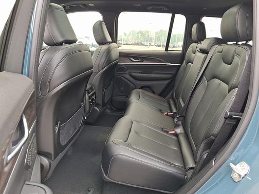 Steel Blue Exterior Paint 2026 Jeep Grand Cherokee