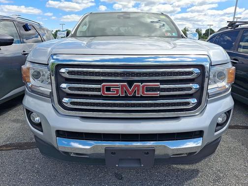 Silver 2017 GMC Canyon SLT