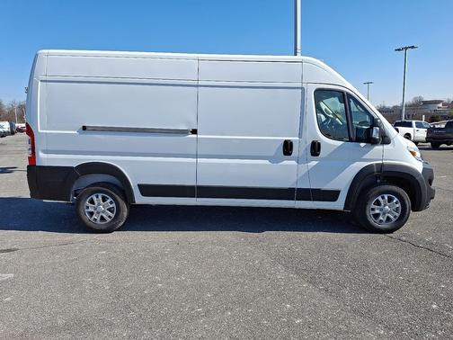 Bright White Clear-Coat Exterior Paint 2026 RAM ProMaster 2500 High Roof