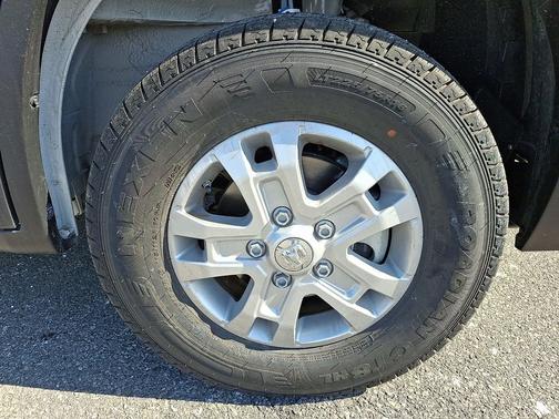 Bright White Clear-Coat Exterior Paint 2026 RAM ProMaster 2500 High Roof
