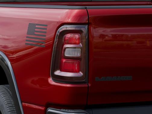 Molten Red Pearl-Coat Exterior Paint 2026 RAM 1500 LARAMIE