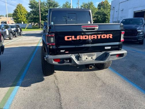 Black 2021 Jeep Gladiator Sport