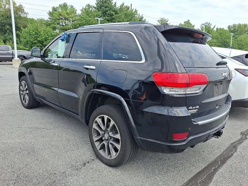 Black 2017 Jeep Grand Cherokee Overland