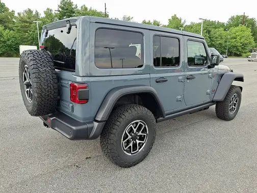 Anvil Clear-Coat Exterior Paint 2026 Jeep Wrangler Rubicon