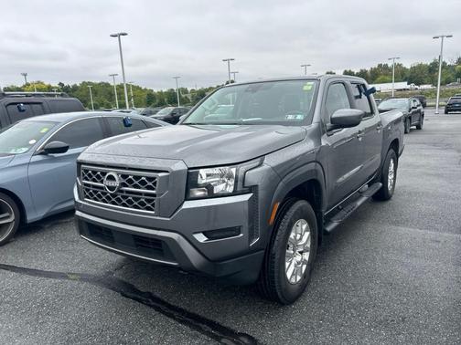 Gray 2022 Nissan Frontier SV