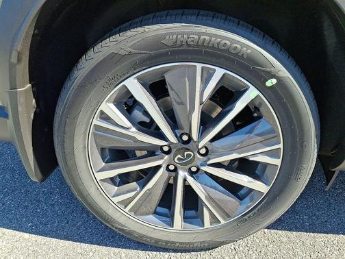 Gray 2026 INFINITI QX60 LUXE