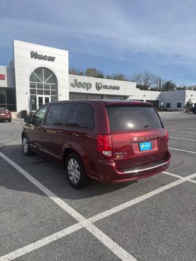 Red 2019 Dodge Grand Caravan SE
