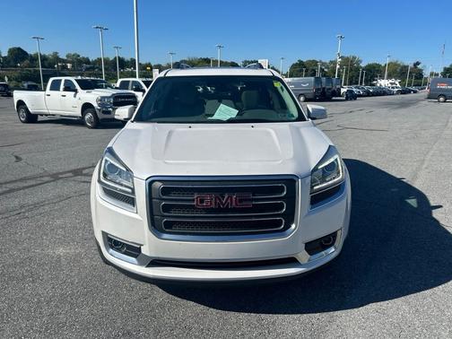 White 2016 GMC Acadia SLT-1