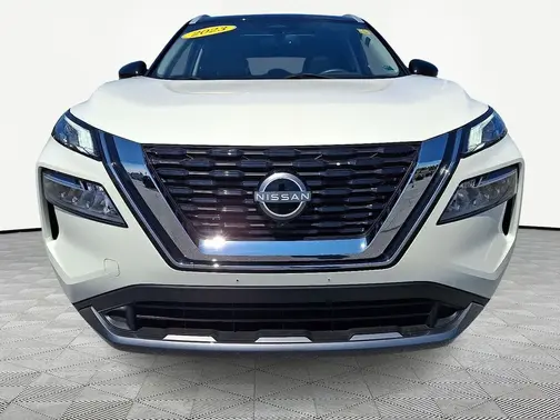 White 2023 Nissan Rogue SL