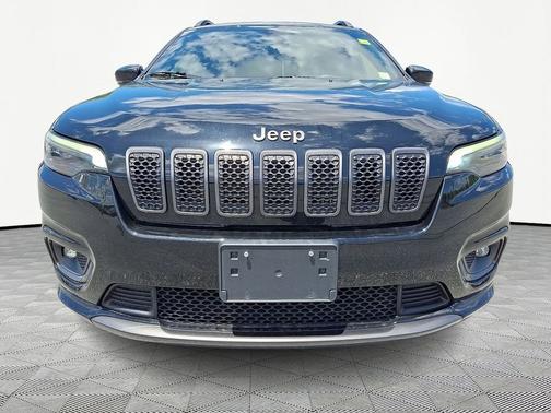 Black 2019 Jeep Cherokee Limited