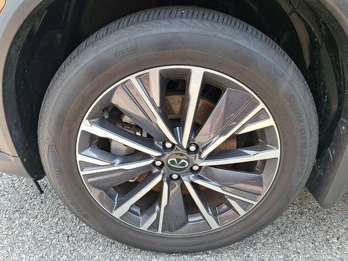 Gray 2026 INFINITI QX60 LUXE