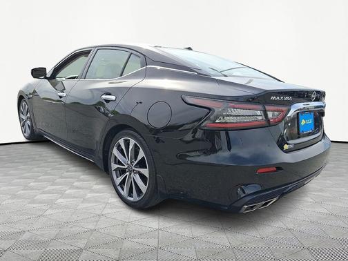 2023 Nissan Maxima Platinum