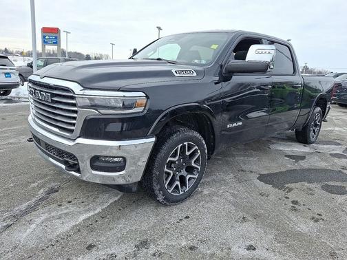 Diamond Black Crystal Pearl-Coat Exterior Paint 2026 RAM 1500 Laramie