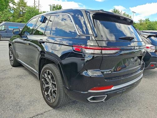 Black 2023 Jeep Grand Cherokee Summit Reserve