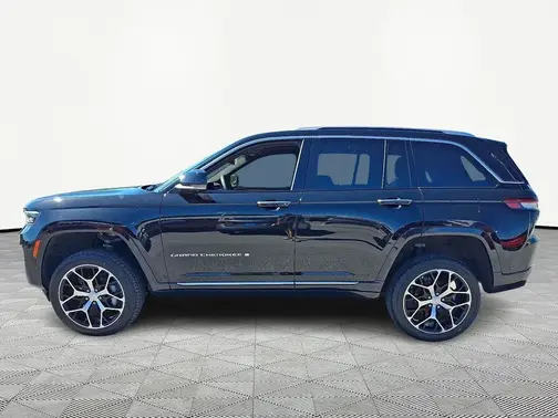 Black 2023 Jeep Grand Cherokee Summit Reserve