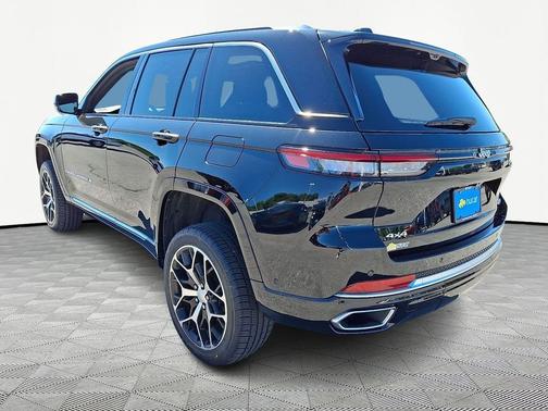 Black 2023 Jeep Grand Cherokee Summit Reserve