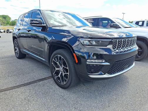 Black 2023 Jeep Grand Cherokee Summit Reserve