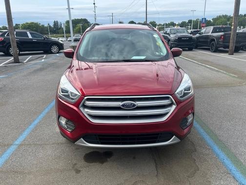 Red 2017 Ford Escape SE
