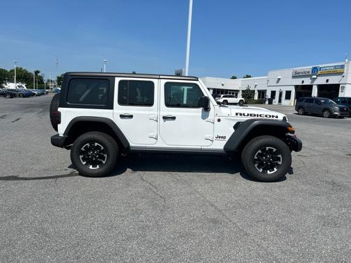 White 2024 Jeep Wrangler Rubicon