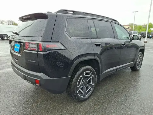 Diamond Black Crystal Pearl-Coat Exterior Paint 2026 Jeep Cherokee Limited