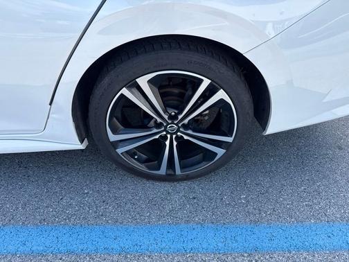White 2020 Nissan Sentra SR