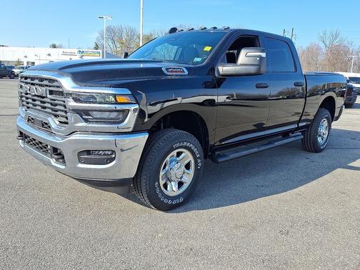 Diamond Black Crystal Pearl-Coat Exterior Paint 2026 RAM 3500 Tradesman