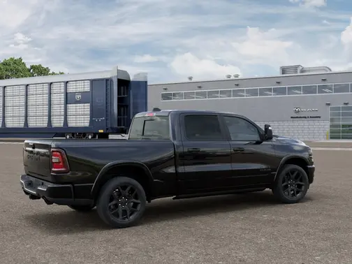 Diamond Black Crystal Pearl-Coat Exterior Paint 2026 RAM 1500 Laramie