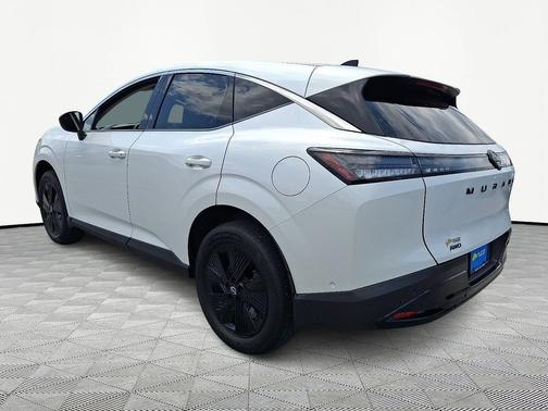 White 2025 Nissan Murano SV