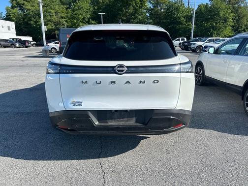 White 2025 Nissan Murano SV