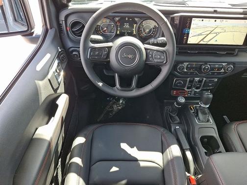 Anvil Clear-Coat Exterior Paint 2026 Jeep Wrangler Rubicon X