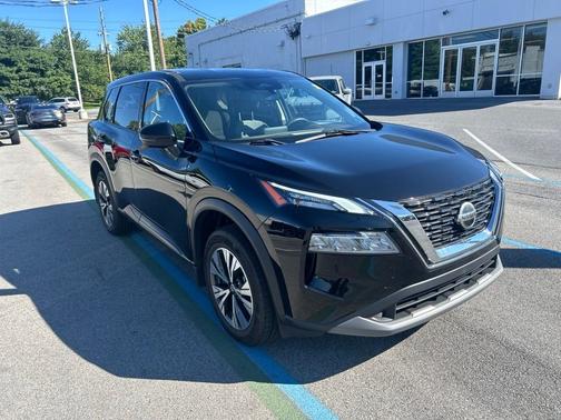Black 2021 Nissan Rogue SV