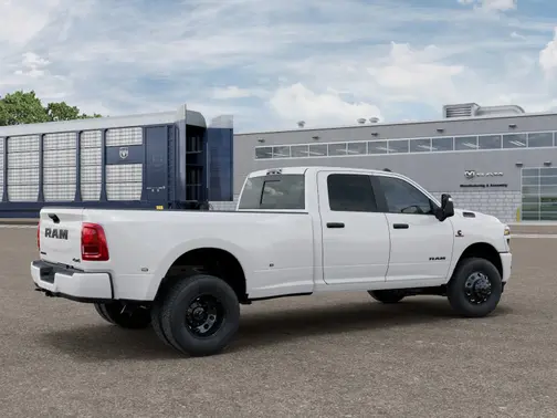 Bright White Clear-Coat Exterior Paint 2026 RAM 3500 Big Horn