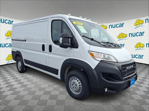 White 2025 RAM ProMaster 2500 Base