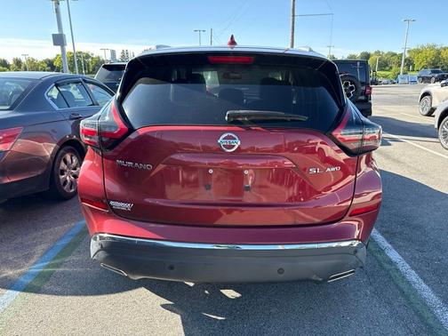 Red 2019 Nissan Murano SL