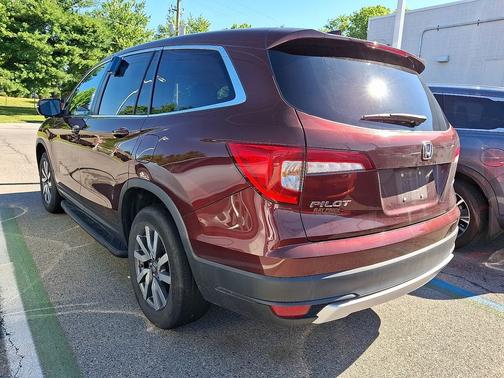 Red 2020 Honda Pilot EX-L