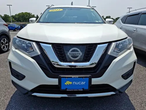 White 2017 Nissan Rogue SV